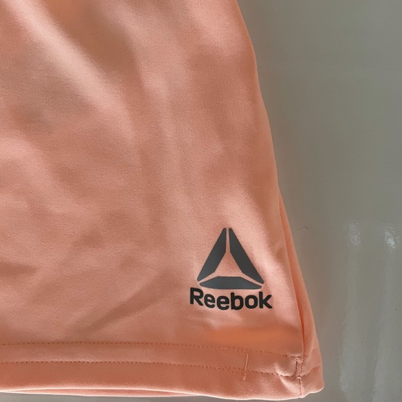 Women’s Reebok LesMills Workout Tank Top - Racerback with built-in bra - Picture 8 of 9